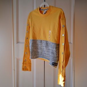 VS Button Sleeve Crop Sweatshirt